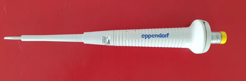 Eppendorf pipette 2 µL - 20 µL