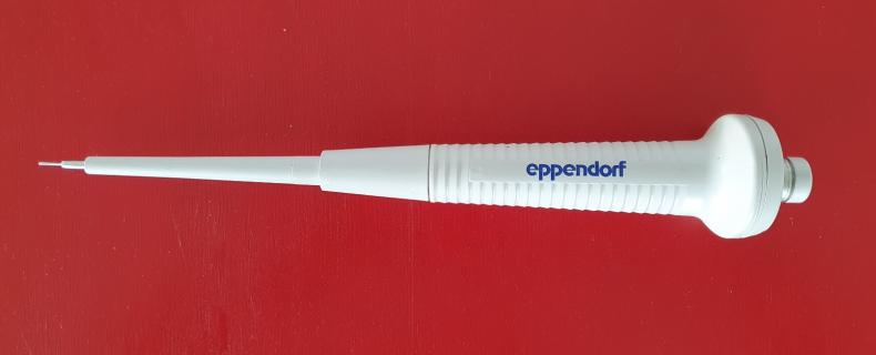 Eppendorf pipette 5 µL f-cover