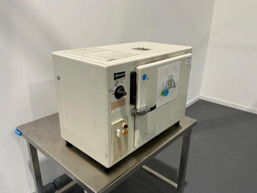 Heraeus Hanau FT 420-K Laboratory Drying and Sterilizing Oven-cover