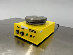 IKA Yellowline MSH Basic Magnetic Stirrer Hotplate with Circular Top Plate, 2 of 3