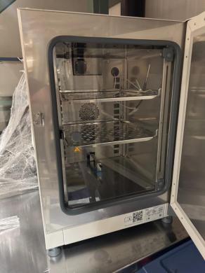 Thermo HERAtherm Incubator-cover