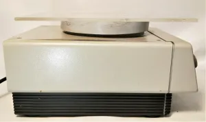 VWR 57018-850 W-150 Orbital Wave Shaker, 3 of 9