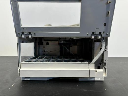 Agilent 1100 G1364A High-Performance Liquid Chromatography System-cover