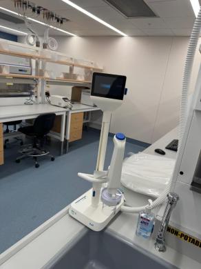 Millipore Milli-Q IQ 7000 Lab Water Purification System-cover