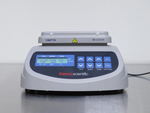 Thermo Scientific Thermal Mixer with 0.2 ml Tube Block, Cat. #13687716-cover