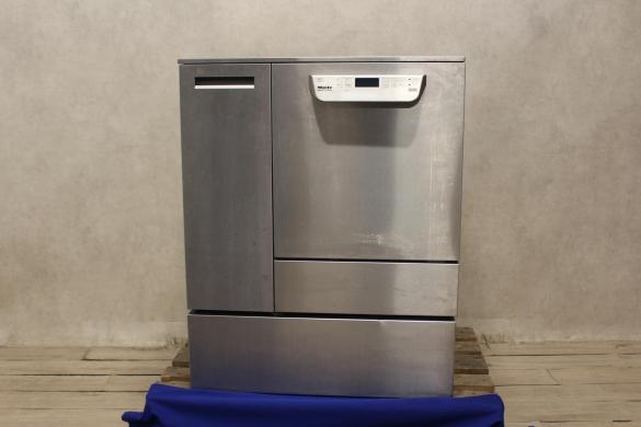 Miele PG 8583 CD Laboratory Glassware Washer-Disinfector with HEPA Drying-cover