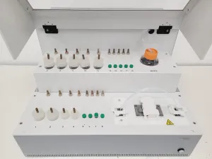 Illumina Genome Analyser IIx System with PEM IIX and Cluster Station for High-Throughput DNA Sequencing, 21 of 39