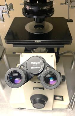 Nikon Diaphot TMD Inverted Phase-Contrast Microscope with Leica Mechanical Micromanipulators (40X-400X)-cover