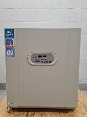 Sanyo MCO-20AIC C02 Incubator Lab-cover