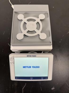 Mettler Toledo XPR303SN Analytical Balance with Touchscreen Interface-cover