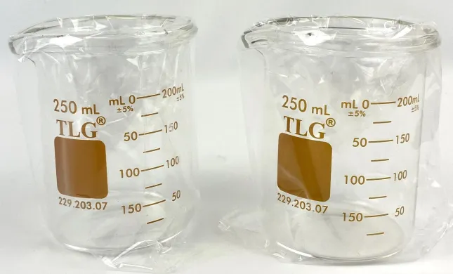 TLG 229.203.07 Heavy-Duty 250mL Graduated Borosilicate Beaker