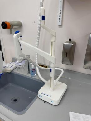 Millipore Milli-Q IQ 7000 Lab Water Purification System-cover
