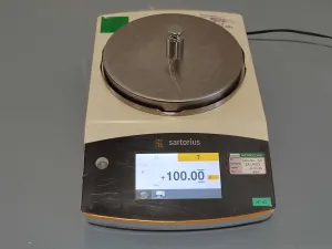 SARTORIUS QUINTIX 1102 1CFR Precision Balance, 6 of 11