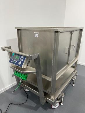 Mettler Toledo IND570 Industrial Weighing System with 500L Stainless Steel Container-cover