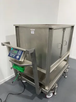 Mettler Toledo IND570 Industrial Weighing System with 500L Stainless Steel Container