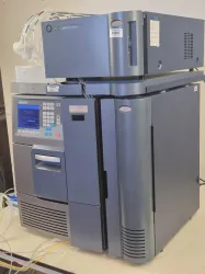 Waters 2489 Alliance HPLC System with UV/Vis Detector and e2695 Separation Module, 2 of 19