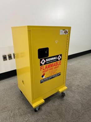 Securall 12 Gallon Flammable Liquid Storage Cabinet with Lock and Casters-cover