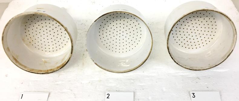 CoorsTek 60242 Porcelain Buchner Funnel, 186mL, for 75mm Filter Paper-cover