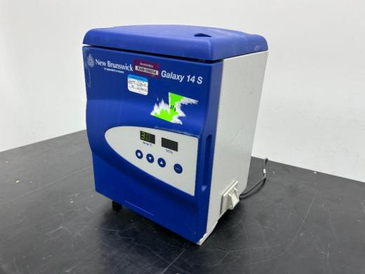 New Brunswick Galaxy 14 S CO2 Incubator Model CO145-115 for Precise Cell Culture Control-cover