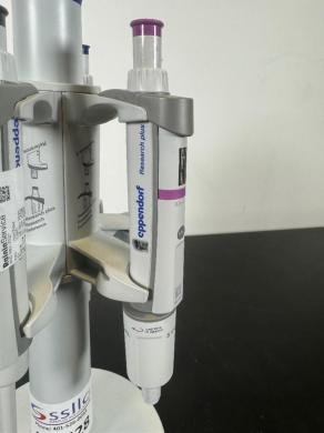 Eppendorf Research Plus Single Channel Pipettes - Quantity 6-cover