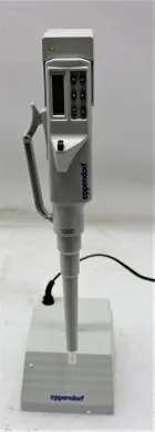 Eppendorf 4850 Electronic Pipettor 50-1000 µL Adjustable Volume with Programmable Speed Control