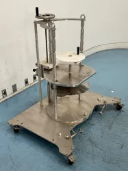 Pall Stax Process-Scale Chassis 5-High with Casters for Bioprocess Filtration, 2 of 3