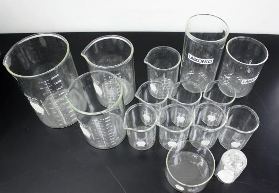 Chemglass Miscellaneous Laboratory Glassware Set with Kimble KIMAX Beakers and LABCONCO Fast Freeze Flasks-cover