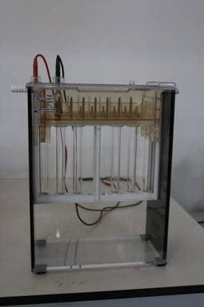 VWR kuroGEL Verti 1824K Dual-cooled Vertical Electrophoresis System