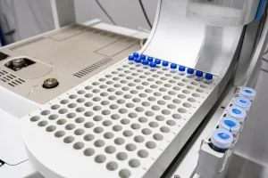 Thermo Fisher Trace GC Ultra with Triplus Autosampler and H₂ Sensor plus 32L Cryogenic Liquid Nitrogen Dewar, 12 of 15