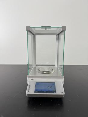 Mettler Toledo ME54T Analytical Balance with Draft Shield and Touchscreen-cover