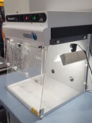 ERLAB Biocap RNA DNA Dynamic PCR Hood, 8 of 10