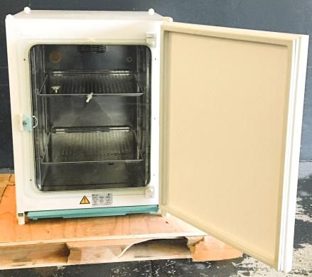 Heraeus HERAcell 150 CO2 Incubator (5.3 Cu-Ft)-cover