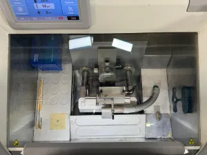Thermo Scientific CryoStar NX70 Cryostat Microtome for Frozen Tissue Sectioning, 4 of 4