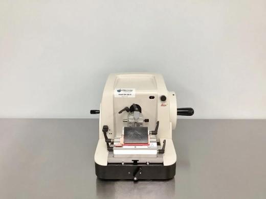 Leica RM2125RT Microtome-cover