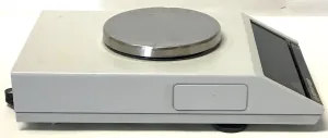 Mettler Toledo PM300 Precision Balance (310g capacity, 0.01g readability), 2 of 5
