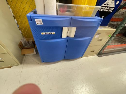 Plastic Acid Storage Cabinet with Double-Door Design for Corrosive Chemical Containment-cover