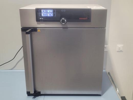 MEMMERT UF110 universal oven / incubator / 300 °C / 108 liters-cover