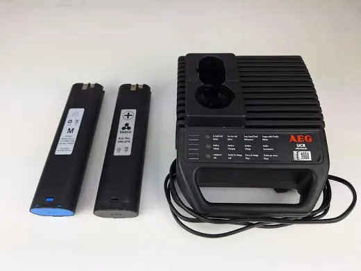 AEG UCR Battery Charger for Cordless Tools
