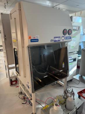 Baker BCC300AMS 4-Foot Class II Type A2 Biosafety Cabinet with Airflow Monitoring for Sony MA900-cover