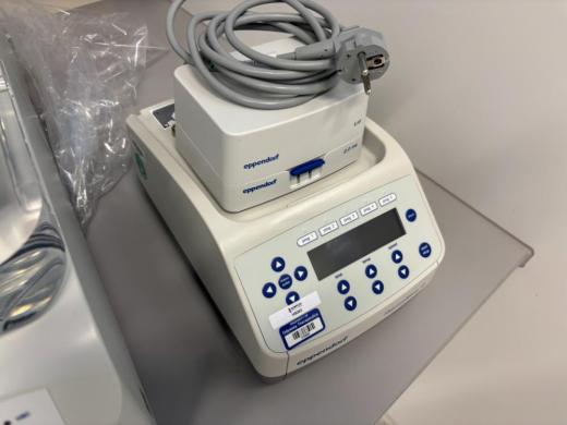Eppendorf ThermoMixer C 5382 Tube Mixer with Precise Temperature and Mixing Control-cover