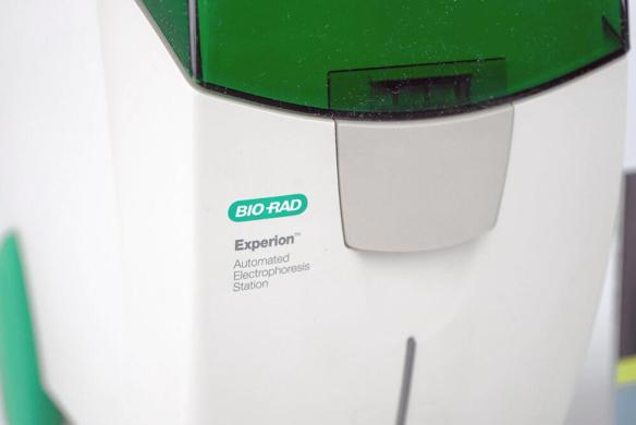 Bio-Rad Experion Electrophoresis Station with Vortex Station II and Priming Station-cover