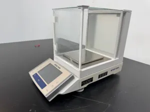 Mettler Toledo XS1003S Analytical Balance, 2 of 4