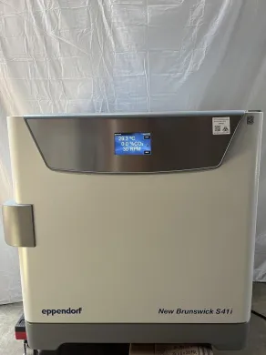 Eppendorf New Brunswick S41i Incubator Shaker for Controlled Temperature and Shaking