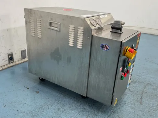 Mokon DT4309AHY01 Industrial Temperature Control Unit with Integrated Control Panel