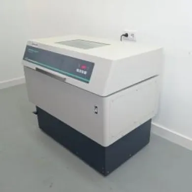 New Brunswick Innova 4300 Orbital Incubator