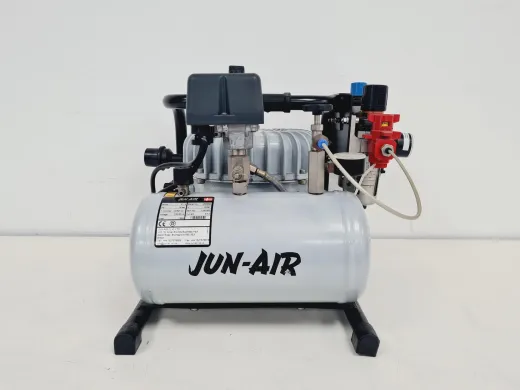 Jun-Air 6/6-4 Quiet Running Laboratory Compressor