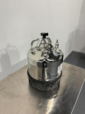 Alloy Products Corp Stainless Steel Dispensing Pressure Tank for Laboratory Use-cover