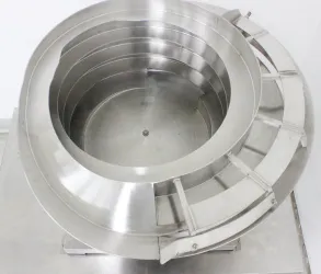 R-Tech Vibratory Bowl Feeder for Parts Sorting, 8 of 10