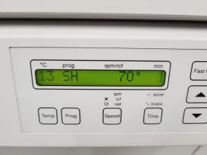 Eppendorf 5804 R Benchtop Refrigerated Centrifuge with Rotor, 17 of 23