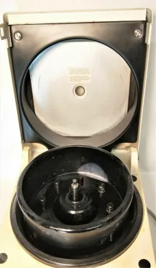 Heraeus Biofuge B 1303 Microcentrifuge for 24 x 1.5-2 mL Tubes